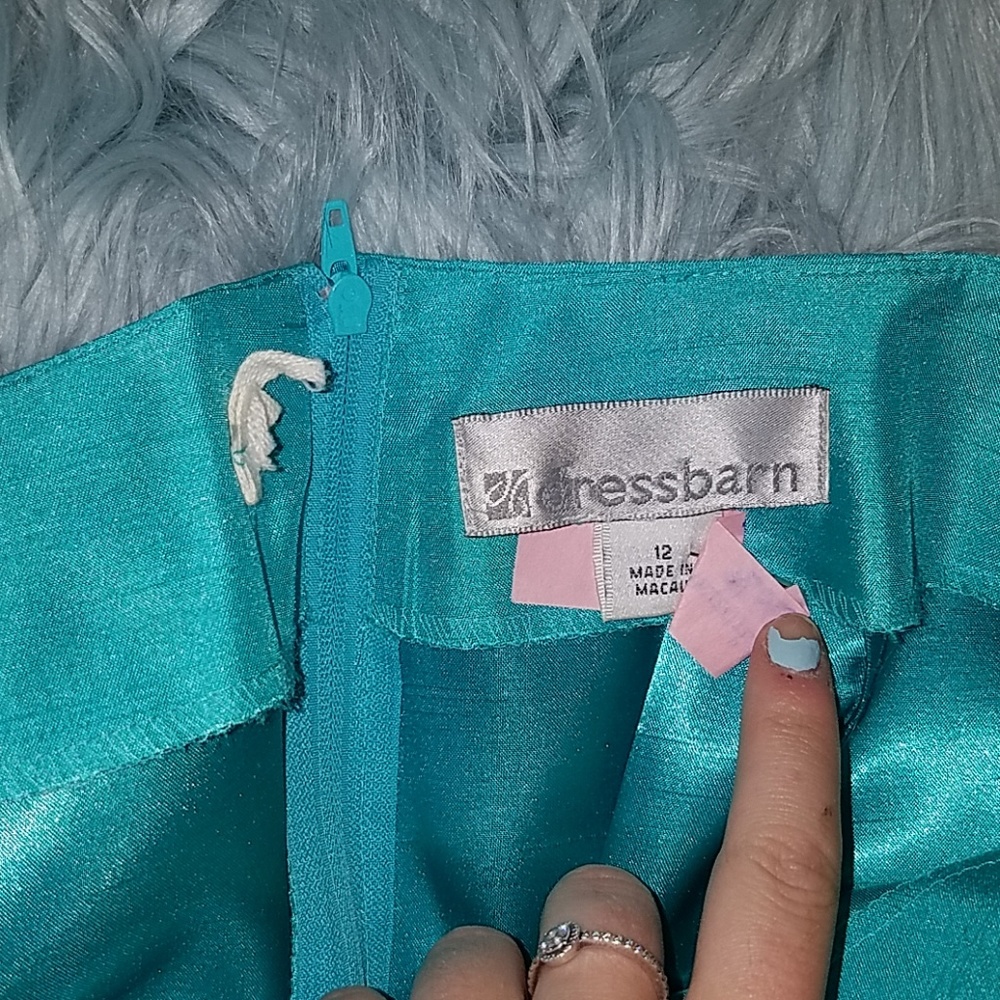 Dress Barn Matching Shirt and Capri Set - Picture 5 of 5